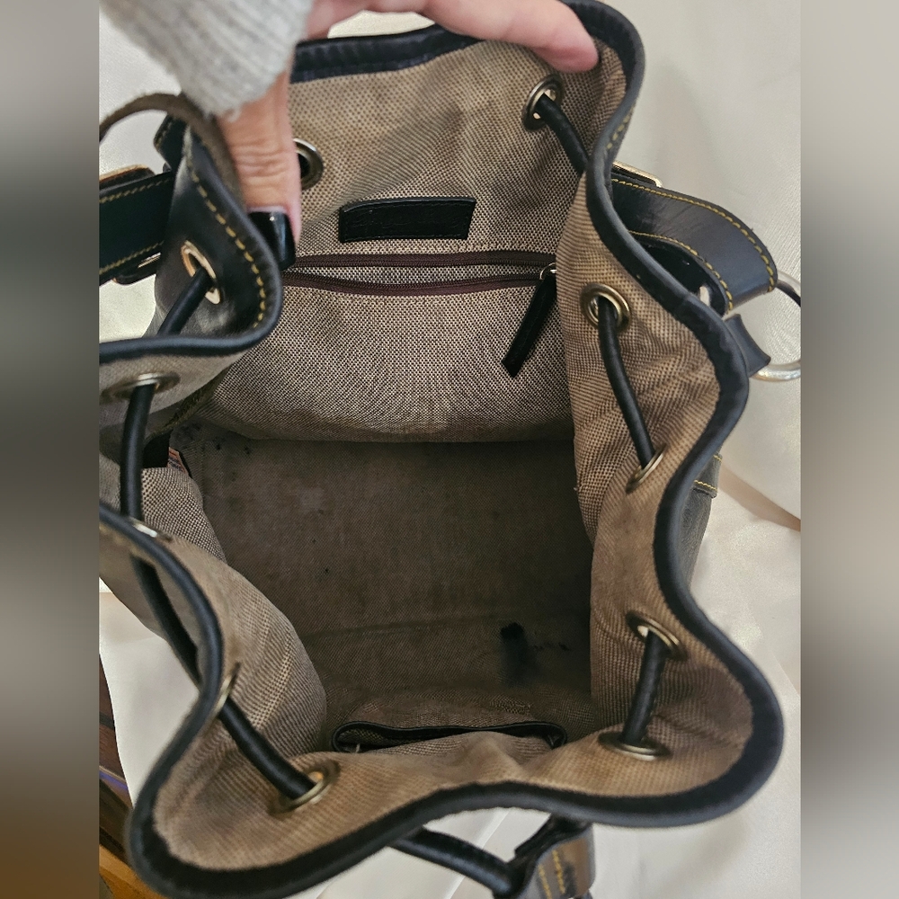 Dooney & Bourke Black Shoulder Bag - Picture 8 of 8